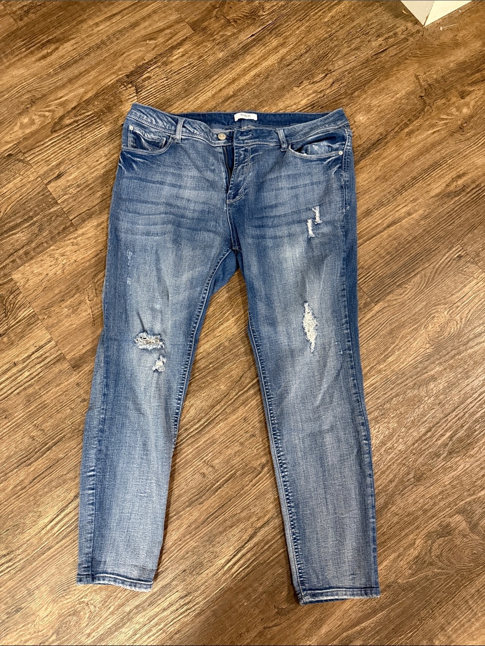 Kensie Medium Blue Distressed Skinny Jeans